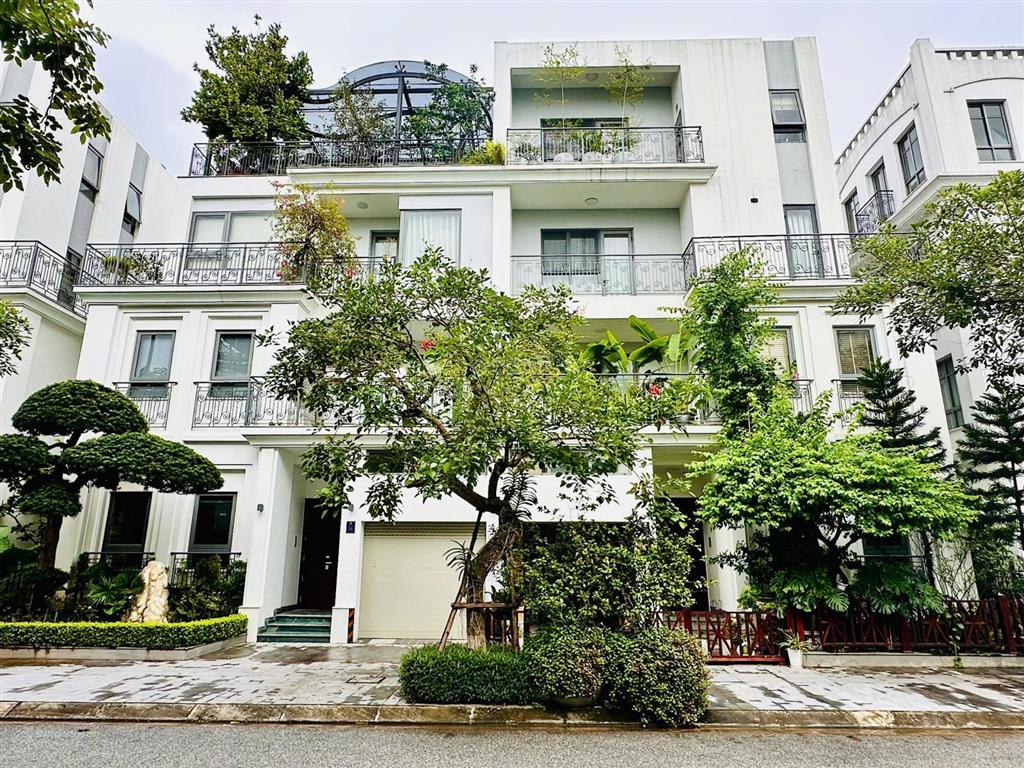 Bán biệt thự the manor central park 200m2, có hồ bơi, thang máy, gara để xe