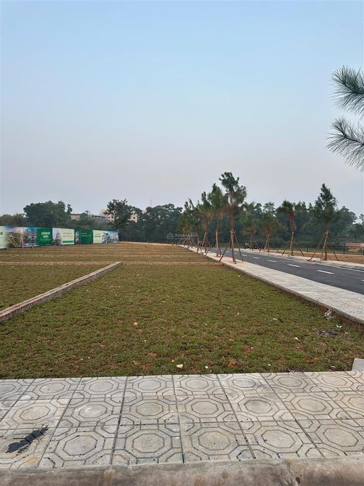 Bán đất gần khu công nghệ cao hòa lạc 100m2, mặt tiền 7m, sổ đỏ sẵn, giá 1.9 tỷ