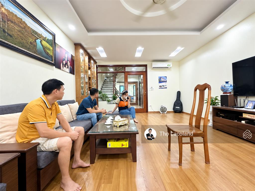 Hơn 20 tỷ. bán lk 90m 5 tầng khu c geleximco hà đông, hoàn thiện vip 5 tỷ, thang máy. full nội thất