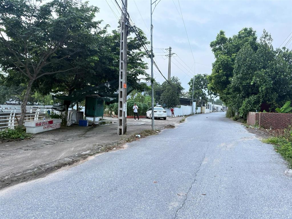 Bán lô đất mặt đường nguyễn thị minh khai p. xuân hòa tp. phúc yên (cũ) view hồ.