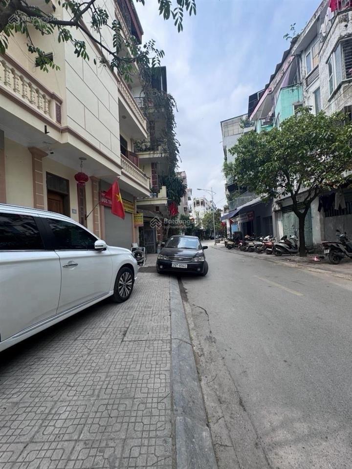 Bán 33m2 đất mt hơn 5m ngay bưu điện hà đông trần phú lô góc chỉ 4ty8 ngõ ba gác gần phố