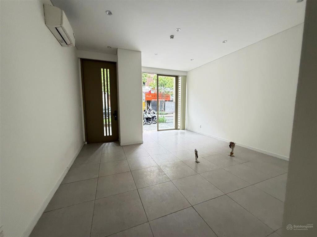 Bán nhà phố tm soho residence sầm uất đã có sổ hồng | 29 tỷ all in| giá gốc 45 tỷ lời ngay 18 tỷ