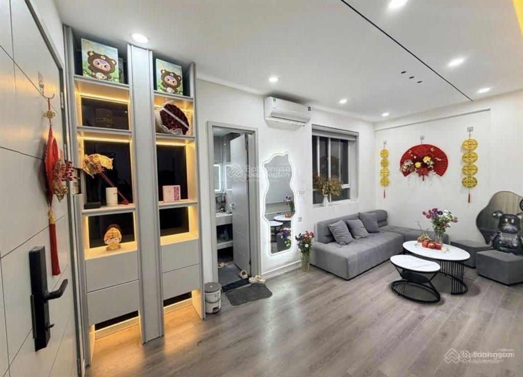Nhỉnh 3 tỷ căn hộ cc tp giao lưu 55m 2pn căn góc sát hồ điều hòa