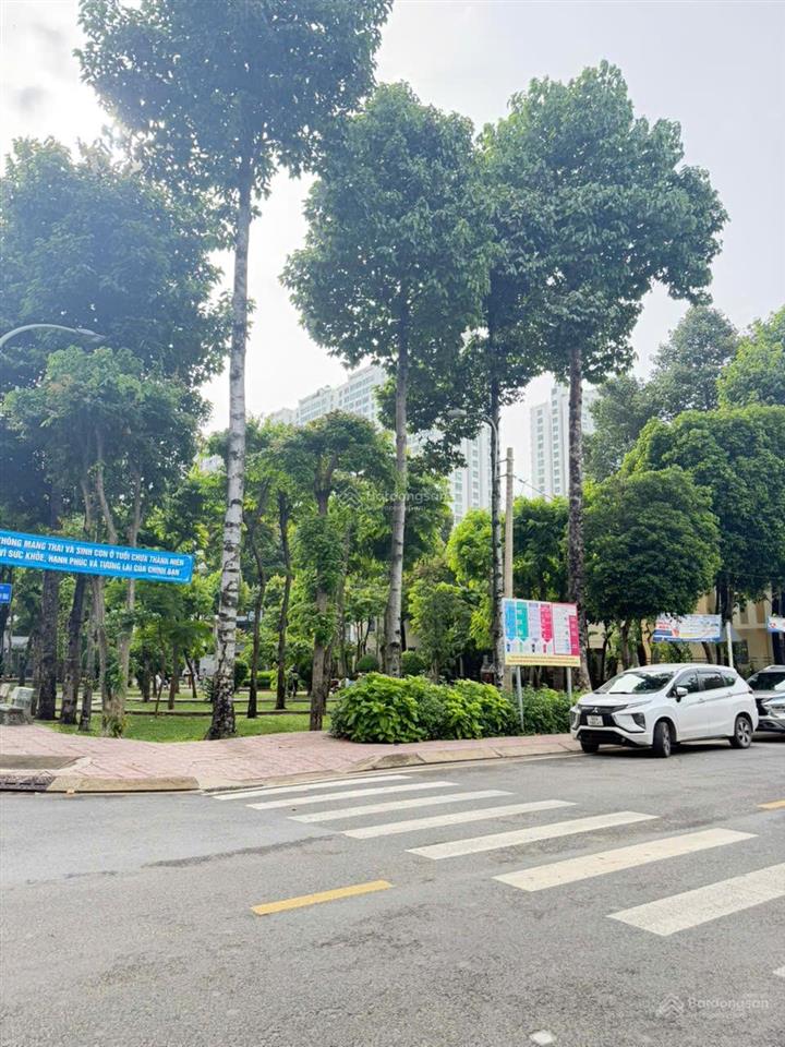 Bán đất mặt tiền đường dương bạch mai phường 5 quận 8. vị trí gần tttm central primeum