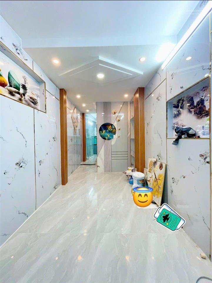 #quận4, nguyễn thần hiến, 100m ra mặt tiền. 5 tầng 31m 6pn chỉ 4 tỷ 500tr