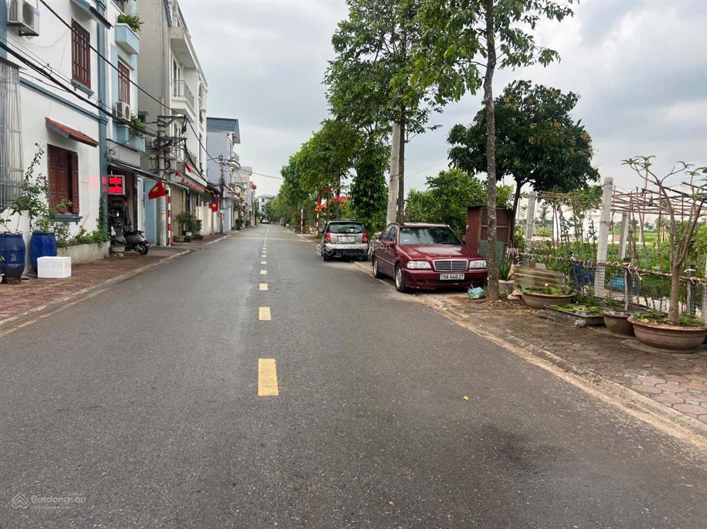 4.x tỷ xuân dục yên thườngsẵn nhà 4t ở/cho thuêmt4msổ đẹpoto con vào nhà1 nhà ra oto tránh