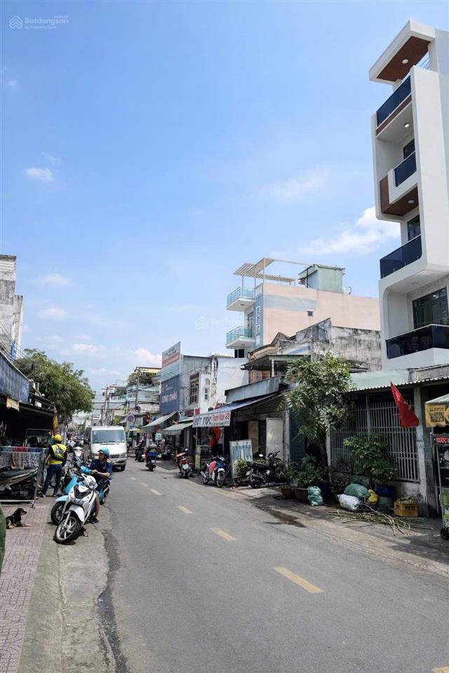 71 dã tượng vị trí kinh doanh xây mới 3 lầu sân thượng