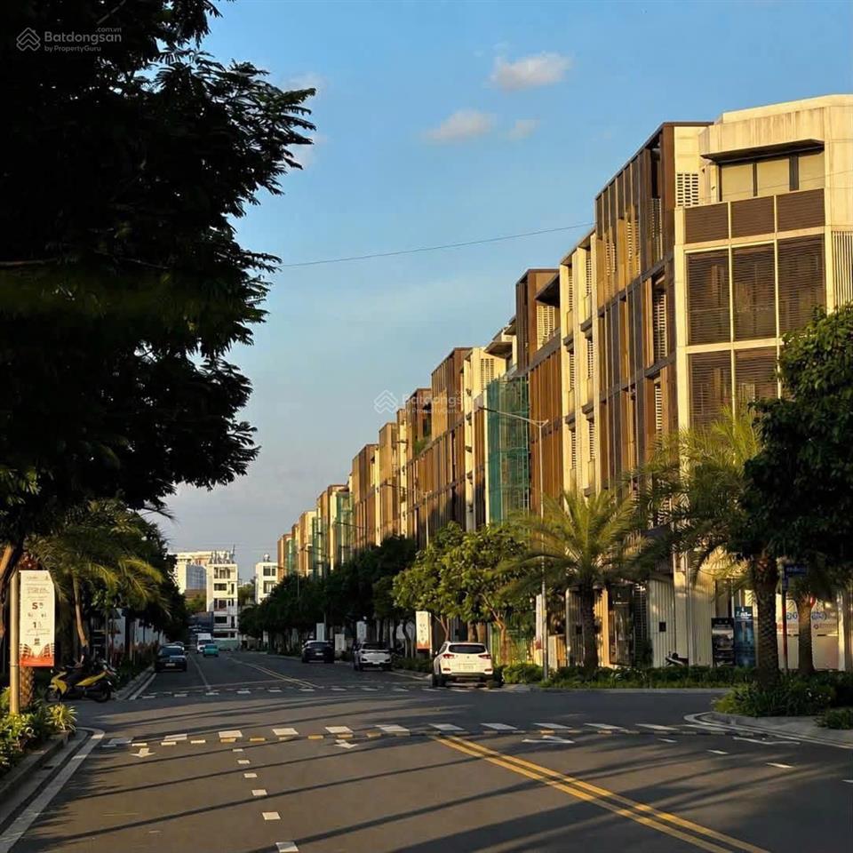 Bán gấp nhà phố soho the global city giá 29 tỷ, 95m2, quận 2.