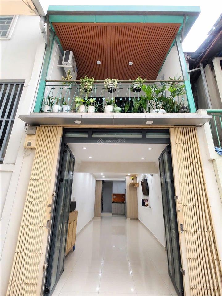 Chỉ 6.4 tỷ có ngay nhà đẹp sát nguyễn thiện thuật, q3. full nội thất vài bước tới hxh