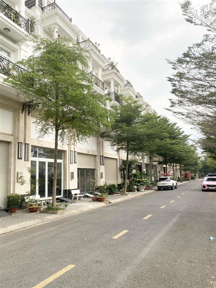 20.5 tỷ (5x20m) 1 trệt 3 lầu có thang máy. khu cityland z751 nguyễn oanh & trần thị nghỉ