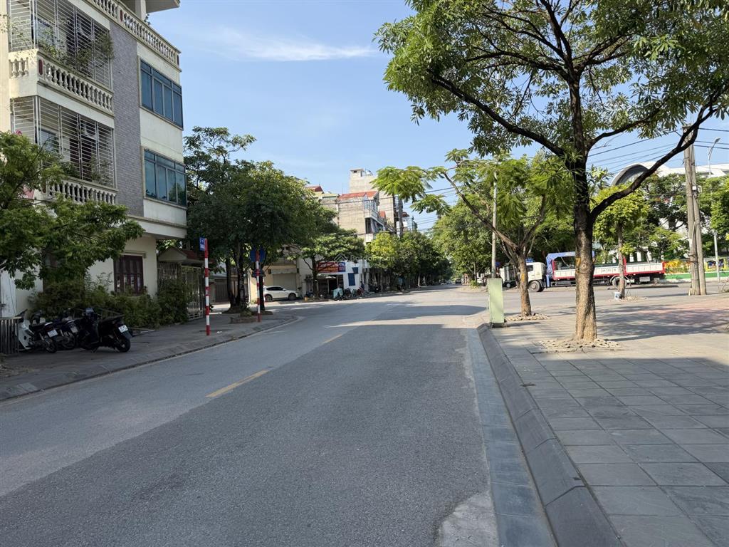 Việt hưng phân lô bàn cờ ô tô tránh đất 50m2 mt 4m nhỉnh 10 tỷ 0961 206 ***