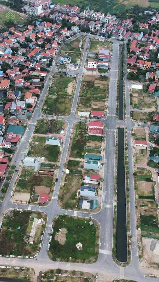 Đất đấu giá xa mạcyên lãng, 95m2 full thổ, vị trí vàng kinh doanh