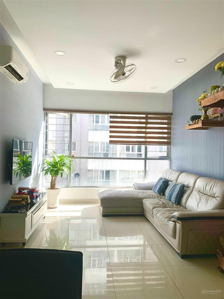 Bán nhanh căn ruby 2pn2wc giá 4 tỷ đã có sổ, nhà full nt view nội khu