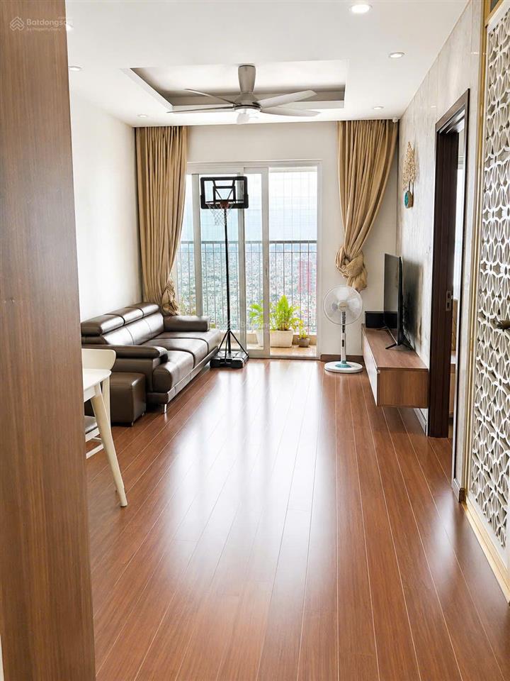 Bán gấp luôn 2n 2wc 71m2 full nội thất tầng trung ban công đn view đẹp giá 4,9tỷ có sẵn sổ đỏ