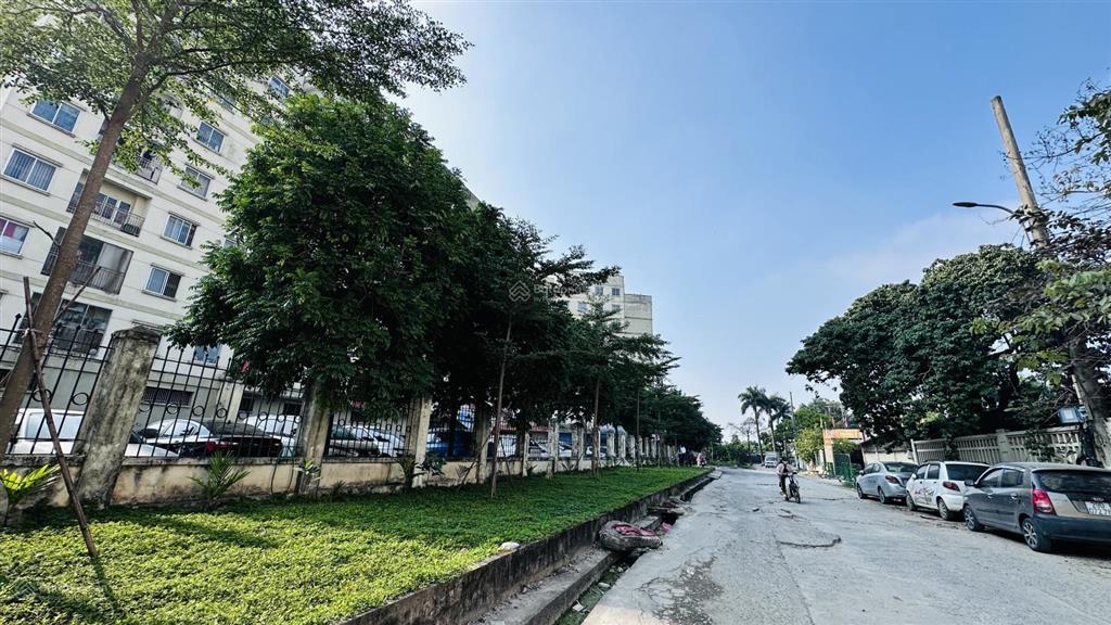 Bán nhà xưởng ngọc hồi 3600m², mặt tiền 100m, xe container vào tận nơi, 116 tỷ tl