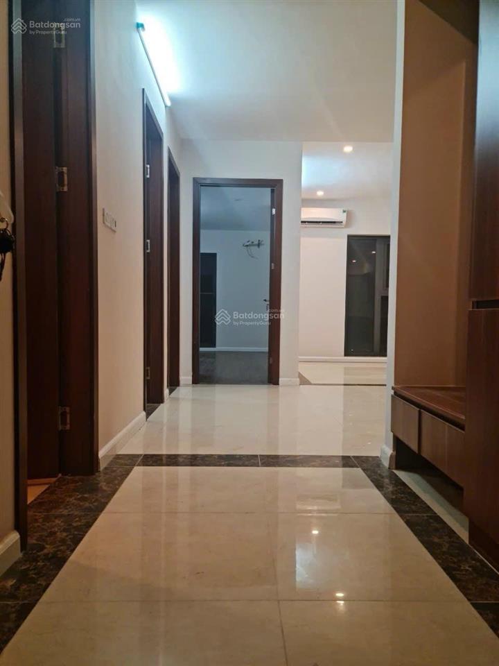 Bán căn hộ 2 ngủ diện tích rộng 106.4m2, thoải mái sửa thành 3 ngủ đẹp, giá hời khu