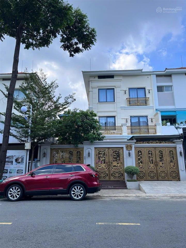 Trục vip phạm thái bường bán biệt thự mỹ hoàng 210m2 đang thuê 3500$ giá 80 tỷ.
