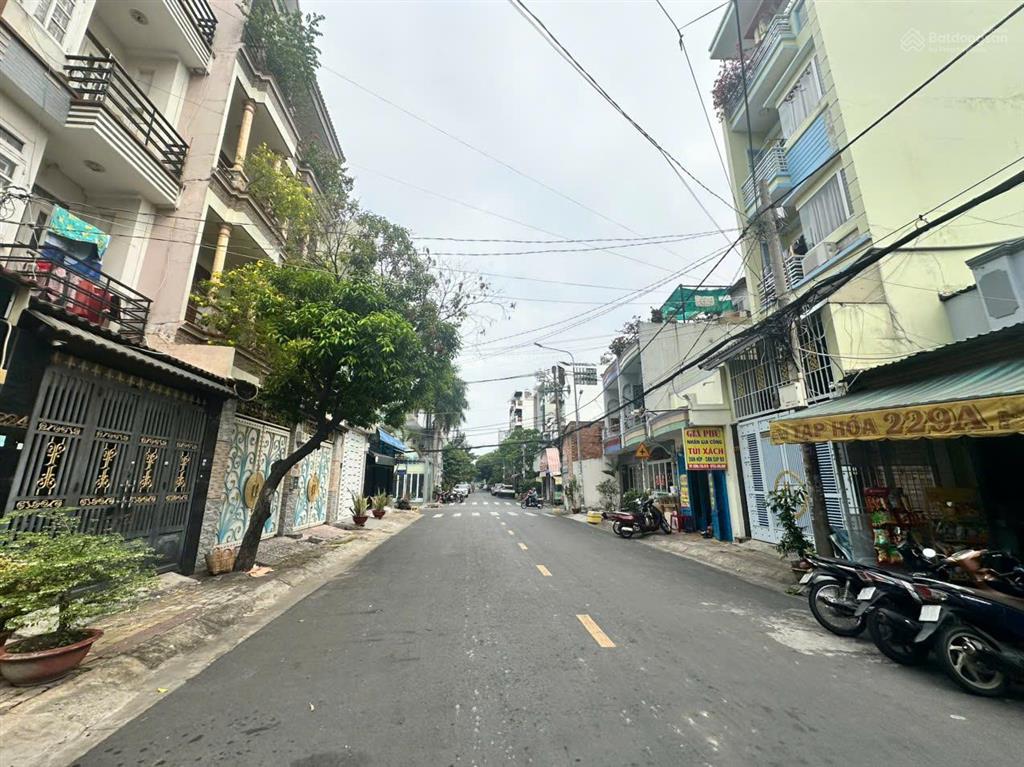 Bán nhà mt đường lê thiệt p. phú thọ hoà dt 12x20m 1 lầu giá 25.5 tỷ tl