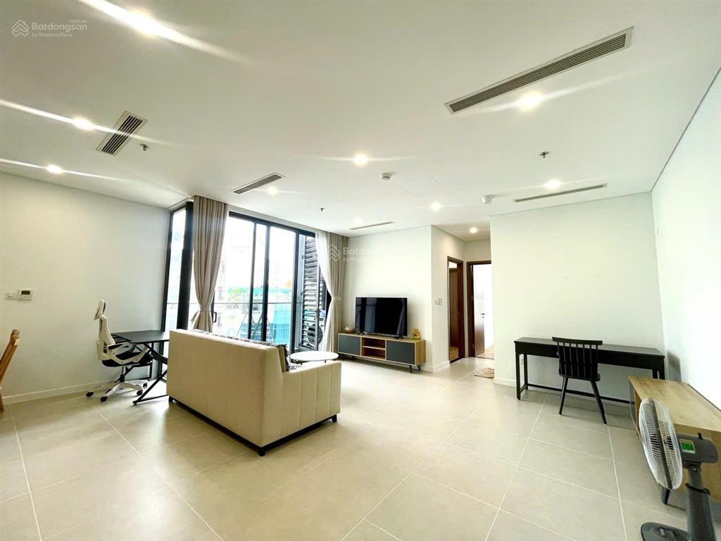 Bán căn 2 phòng ngủ view đông nam, đang có dòng tiền 20tr/tháng 0901 383 ***