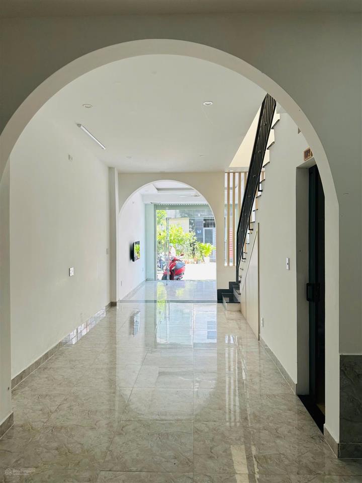 Bán nhà mặt đường b9 khu đô thị vcn phước long 2 nha trang, giá tốt khu vực chỉ 6 tỷ