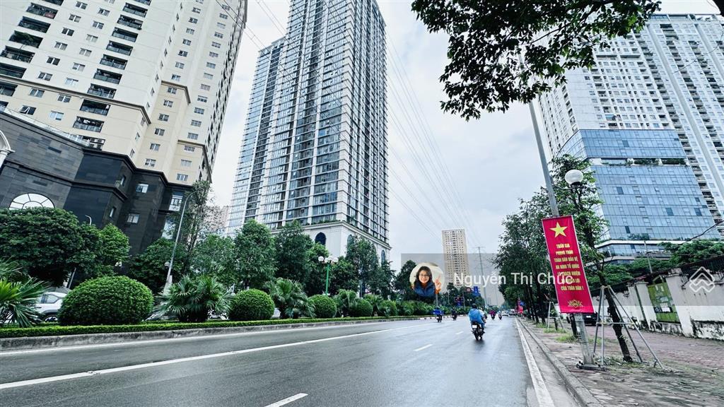 Bán 1.200m đất mặt phố võ chí công, mt 50m, sổ đỏ lâu dài, xây văn phòng showroom trụ sở, 350 tỷ tl