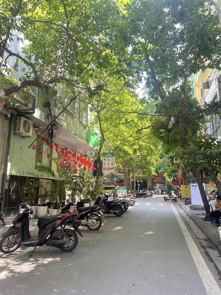 Cần bán nhà nguyễn tuân, thanh xuân phân lô vỉa hè, ô tô tránh, ở, kinh doanh, hơn 30 tỷ