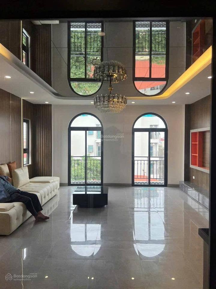 Bán gấp nhà cổ nhuế. 50 m2, 7 t, thang máy, lô góc, ngõ thông, ô tô tránh, kinh doanh. giá 14.x tỷ