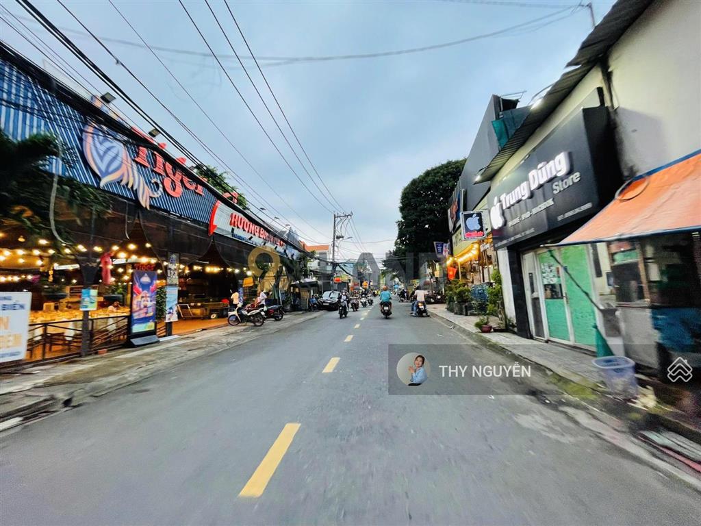 Nhà 4 tầng xây kiên cố kdc an ninh sát hoàng diệu 2 xe hơi vào nhà 93.1m2 ngang 5.5m