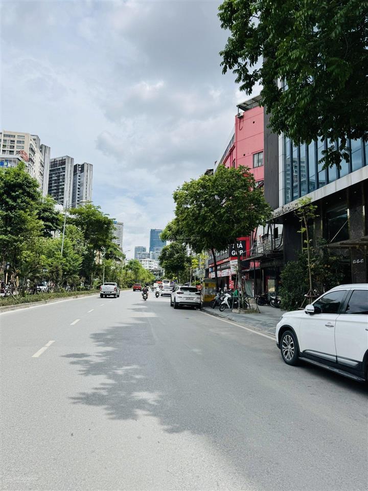 Bán nhà mp nguyễn hoàng dt 95m mt 7m lô góc vỉa hè 10m gần bến xe mỹ đình