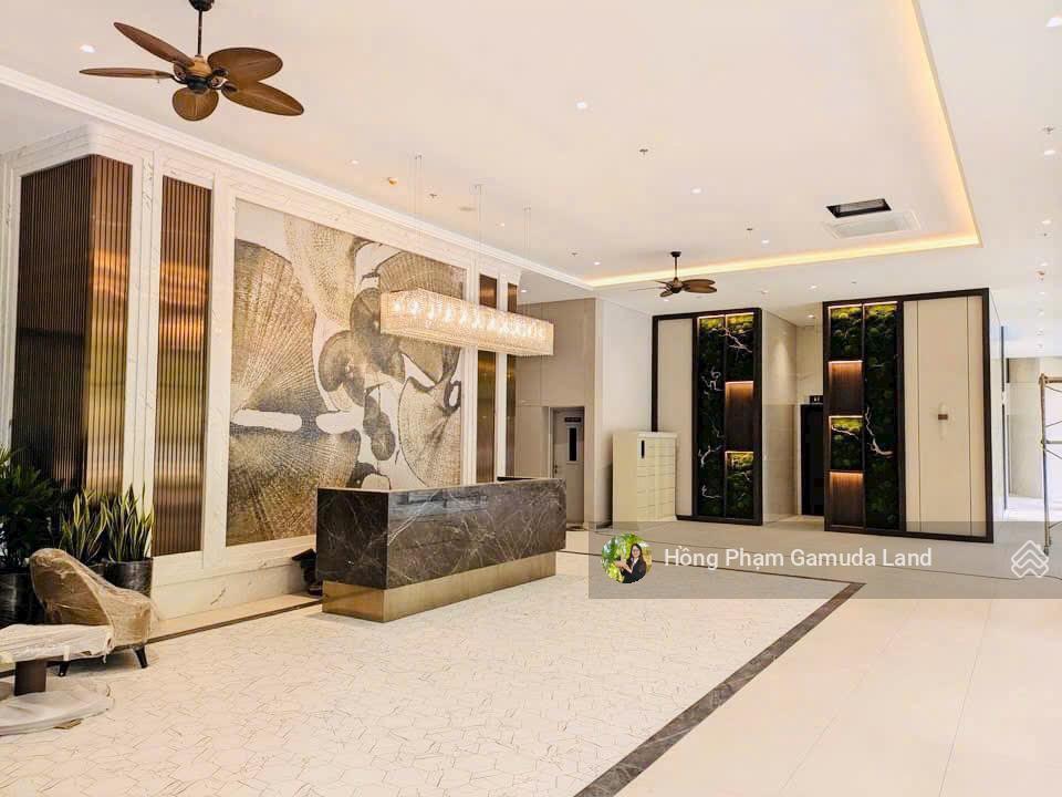 Centery 2 ngủ+, 96m2 block c3, tầng trung vừa tầm view hồ bơi trung tâm hướng đông nam