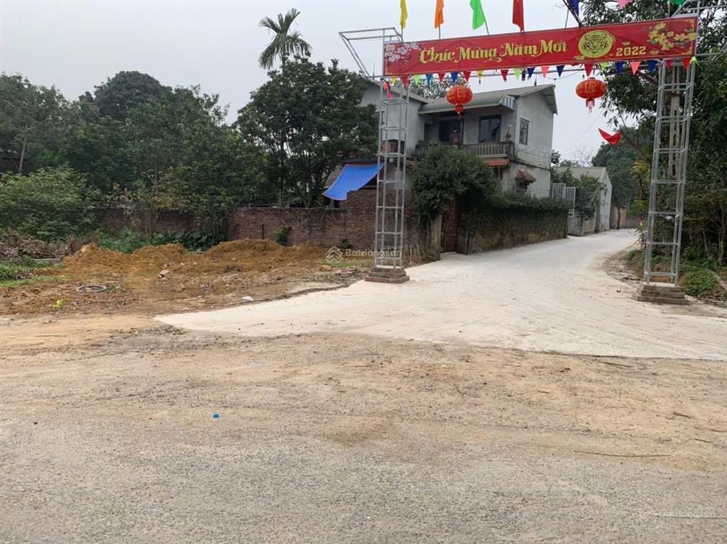 Rút vốn cần bán lô đất 128m2 có 2 mặt tiền, đường liên xã đông sơn phú nghĩa