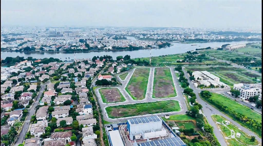Đất ngay trong khu đô thị vạn phúc giá tốt 11,4 tỷ/lô nơi an cư đẳng cấp giá cực tốt