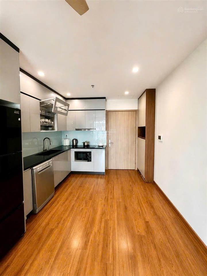 Bán gấp ch 2pn, 2wc, 62,8m2 tại vinhomes ocean park gia lâm, giá 3,6 tỷ vnd