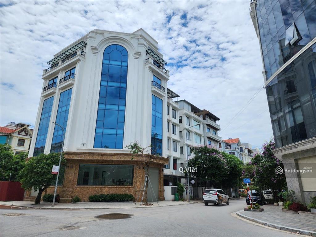 Căn góc nhà phố nguyễn xiển 165m 9 tầng có hầm hàng hiếm