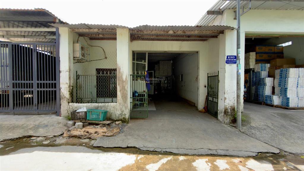 Bán đất 141m (rộng 6m, nở hậu 7,6m) giá 2,95 tỷ đất ở 100% cách đường nguyễn xiển 300m