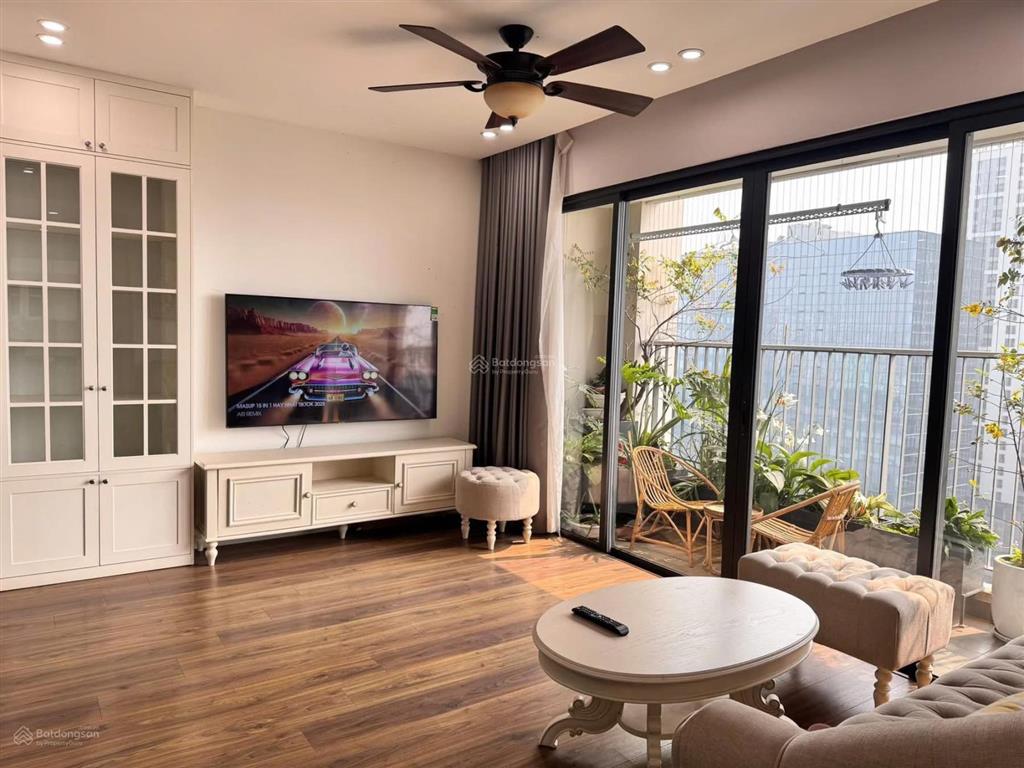 Bán căn hộ chung cư ct12 khu đô thị mễ trì hạ, từ liêm. 73m2 2pn full đồ, 5.1 tỷ. 0983 237 ***