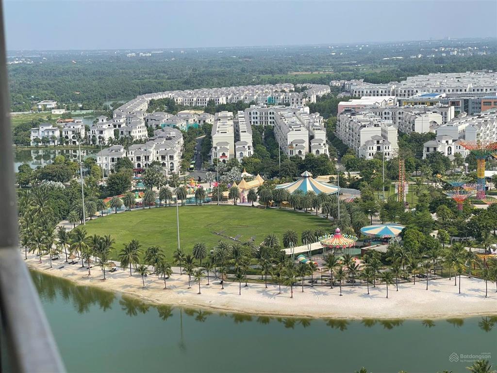 Bán căn 2pn2wc view công viên 36ha, giá 4.950 tỷ, dt80m2, the beverlyvinhomes quận 9, tầng trung