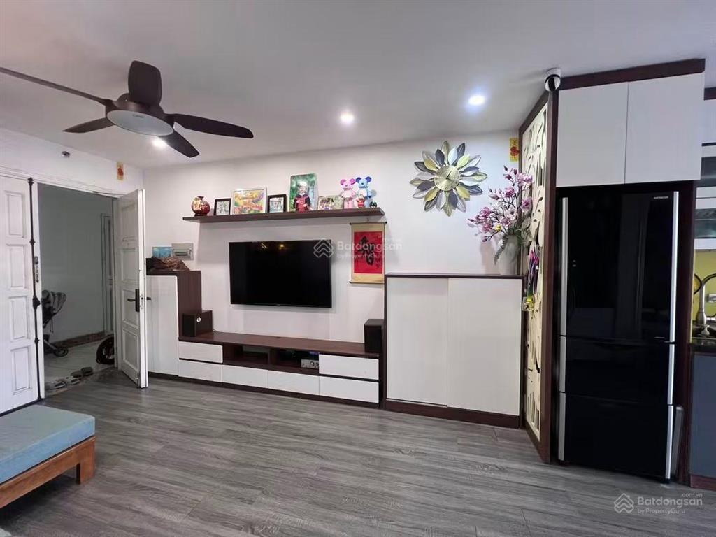 Bán căn hộ chung cư khu đô thị hồng hà eco city 50m2 3,5 tỷ phường yên sở đường ngọc hồi hà nội