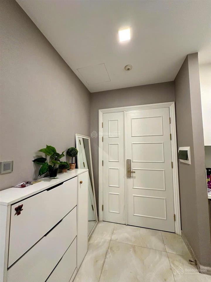 Căn 1pn bason bán 9,8 tỷ sổ hồng a1 05.16 full nội thất, hđt 20tr/tháng 0779 770 ***