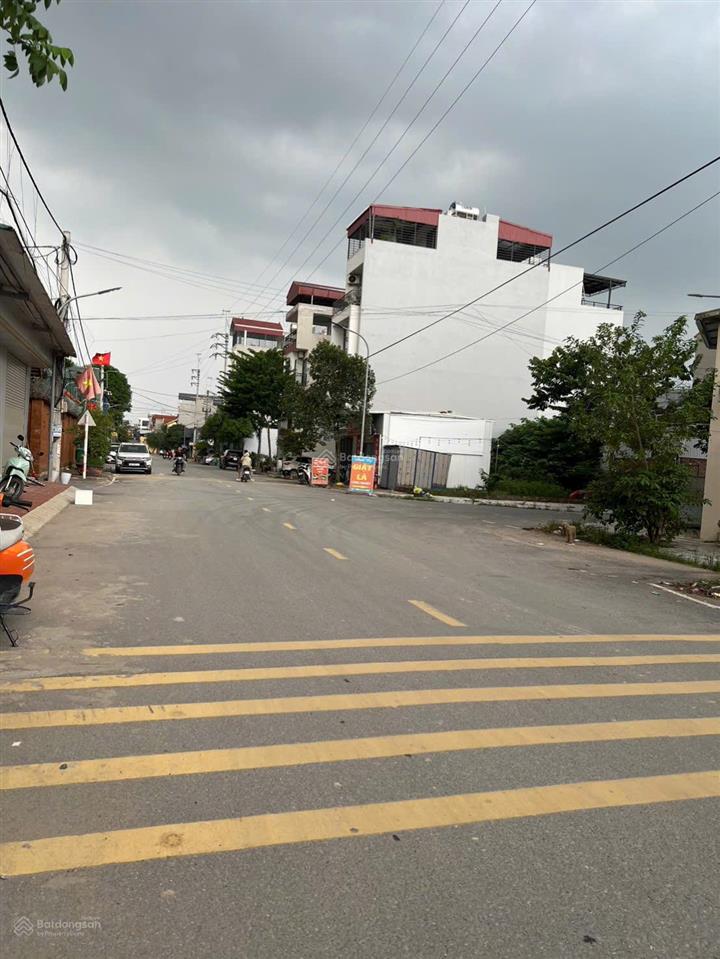 Chính chủ bán đất đấu giá la tinh đông la, hà đông. vị trí đẹp ngay hồ điều hòa mát rượi. dt 54m