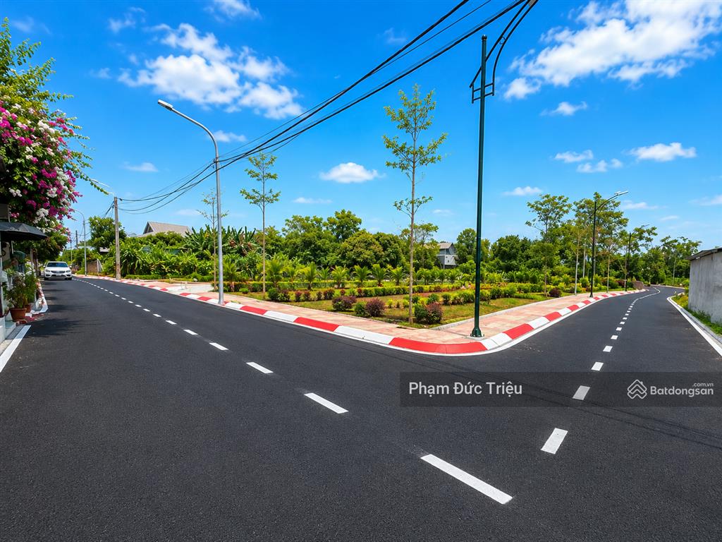 Chính chủ cần tiền bán 100120m2 đất gần đại học quốc gia xây trọ tốt