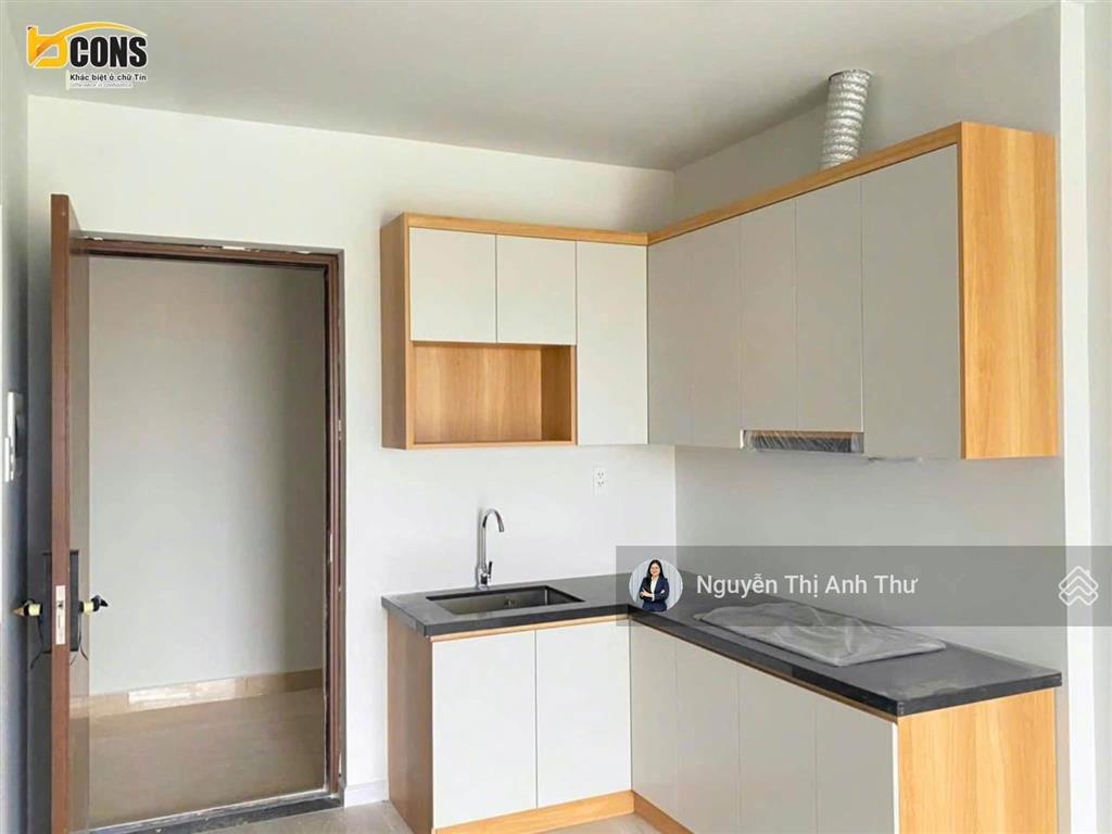 Đã bàn giao cần bán 2pn view đẹp, giá tốt, có cam kết thuê 11tr/tháng trong 2 năm. 0903 010 ***