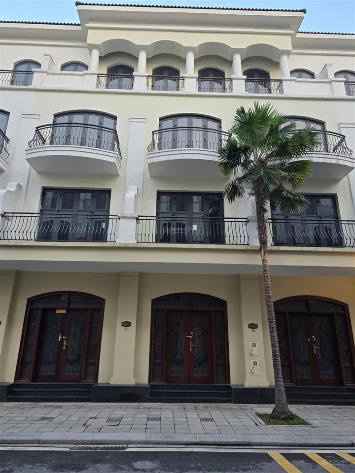 Chà là 58,5m2 áp lưng song lập công viên. hoàn thiện mặt ngoài giá siêu rẻ 125tr. 0888 914 ***