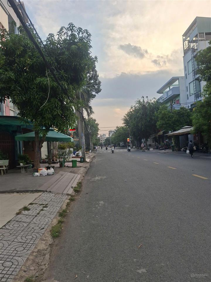 Bán nhà chính chủ 10,5 tỷ 81m