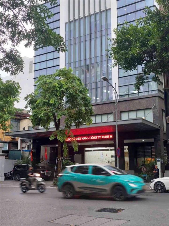 Продаётся недвижимость, 165 м², Hai Bà Trưng
