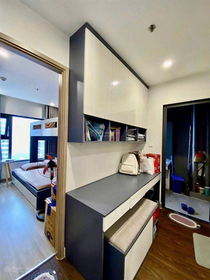 Bán căn hộ 2pn phân khu sapphire gia lâm. đã có nội thất. sẵn sổ hồng. giá nhỉnh 55tr/m2. ở ngay