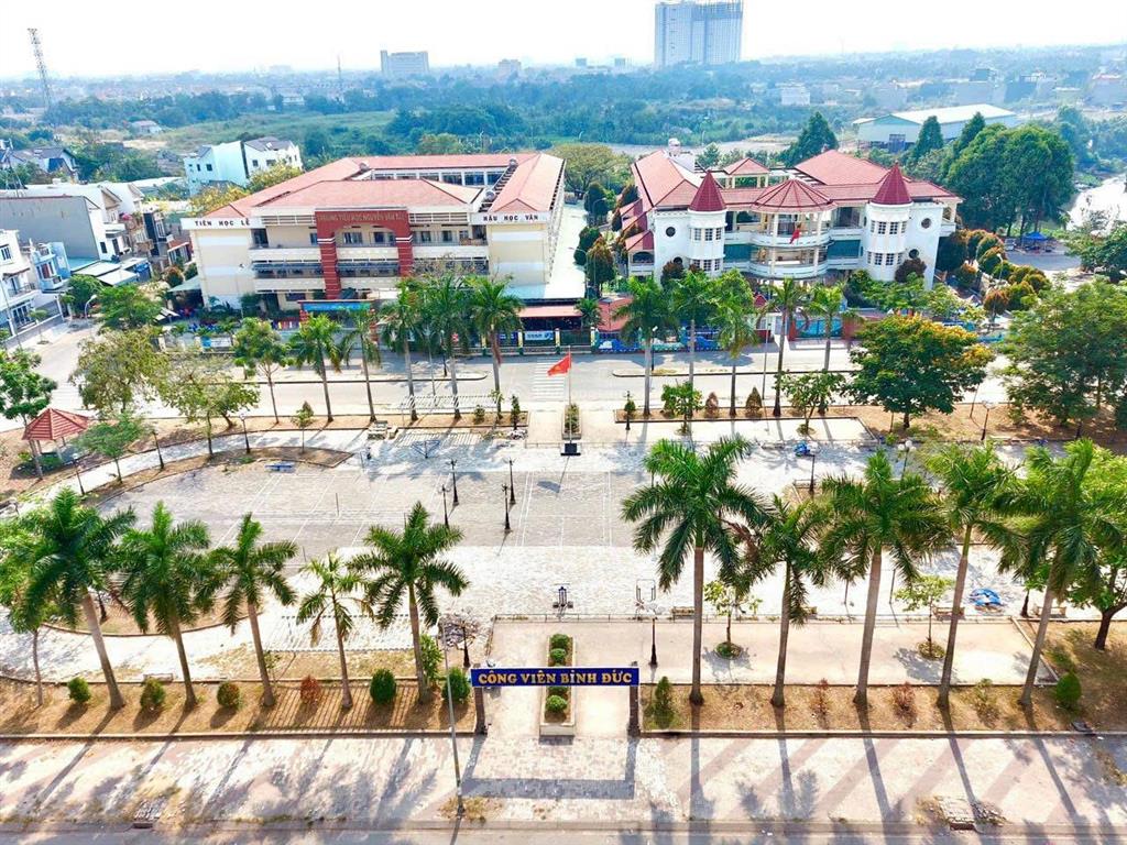 Bán căn hộ fresca góc 69m2, sổ sẵn full nội thất kề metro số 2 chỉ 2,8 tỷ