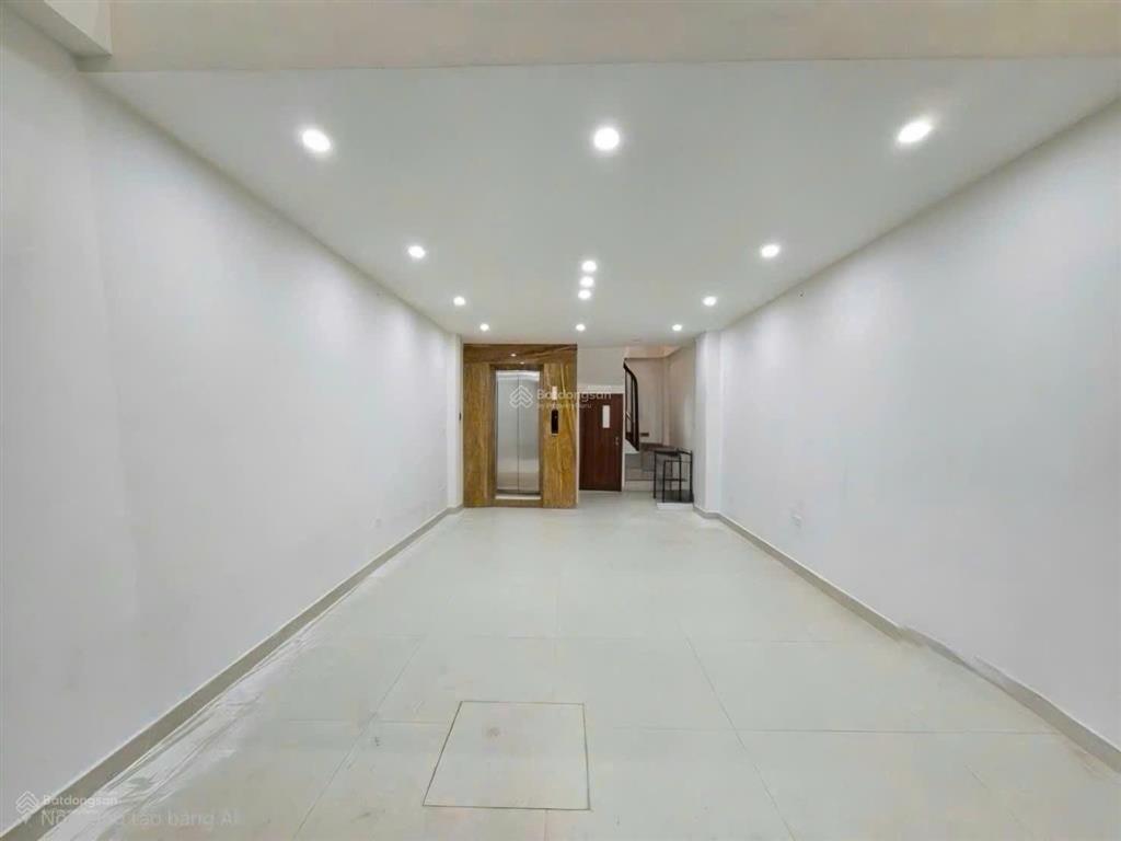 Nhà phân lô quân đội thang máy gara ô tô nhỉnh 17 tỷ