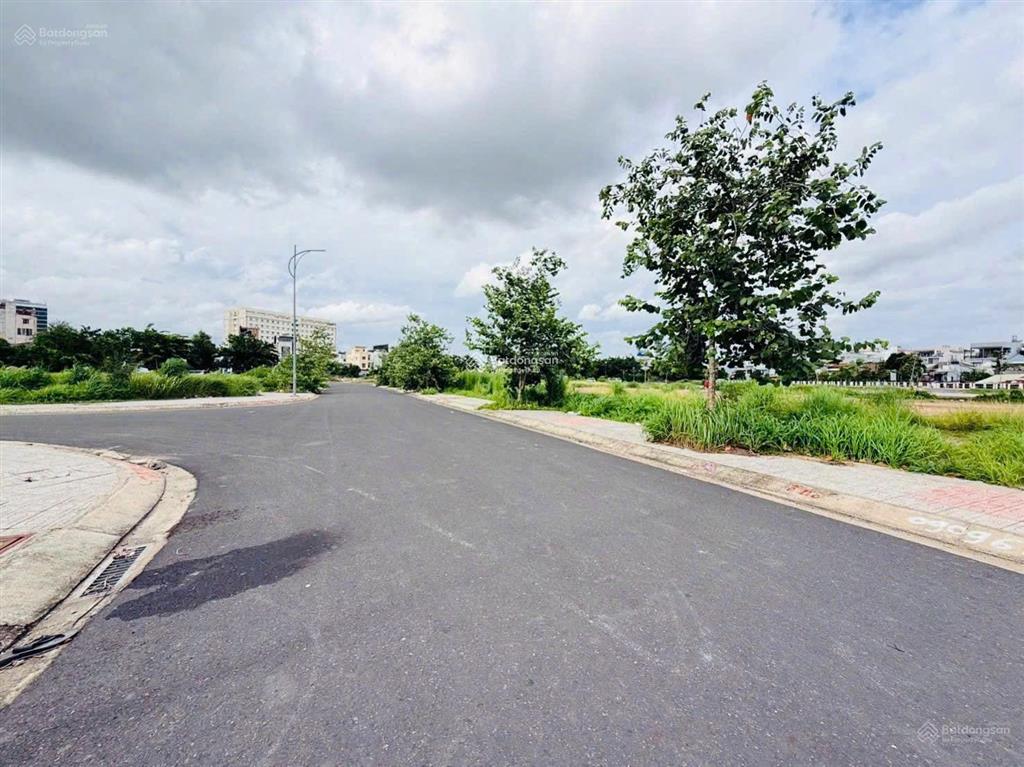 Chủ đất để lại sản phẩm trong khu tđc tân mai biên hoà cách vincom 300m shr sang tên công chứng