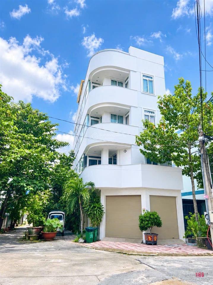 Bán nhà đẹp có thang máy góc 2 mặt tiền kdc phúc hiếu sẵn dòng tiền